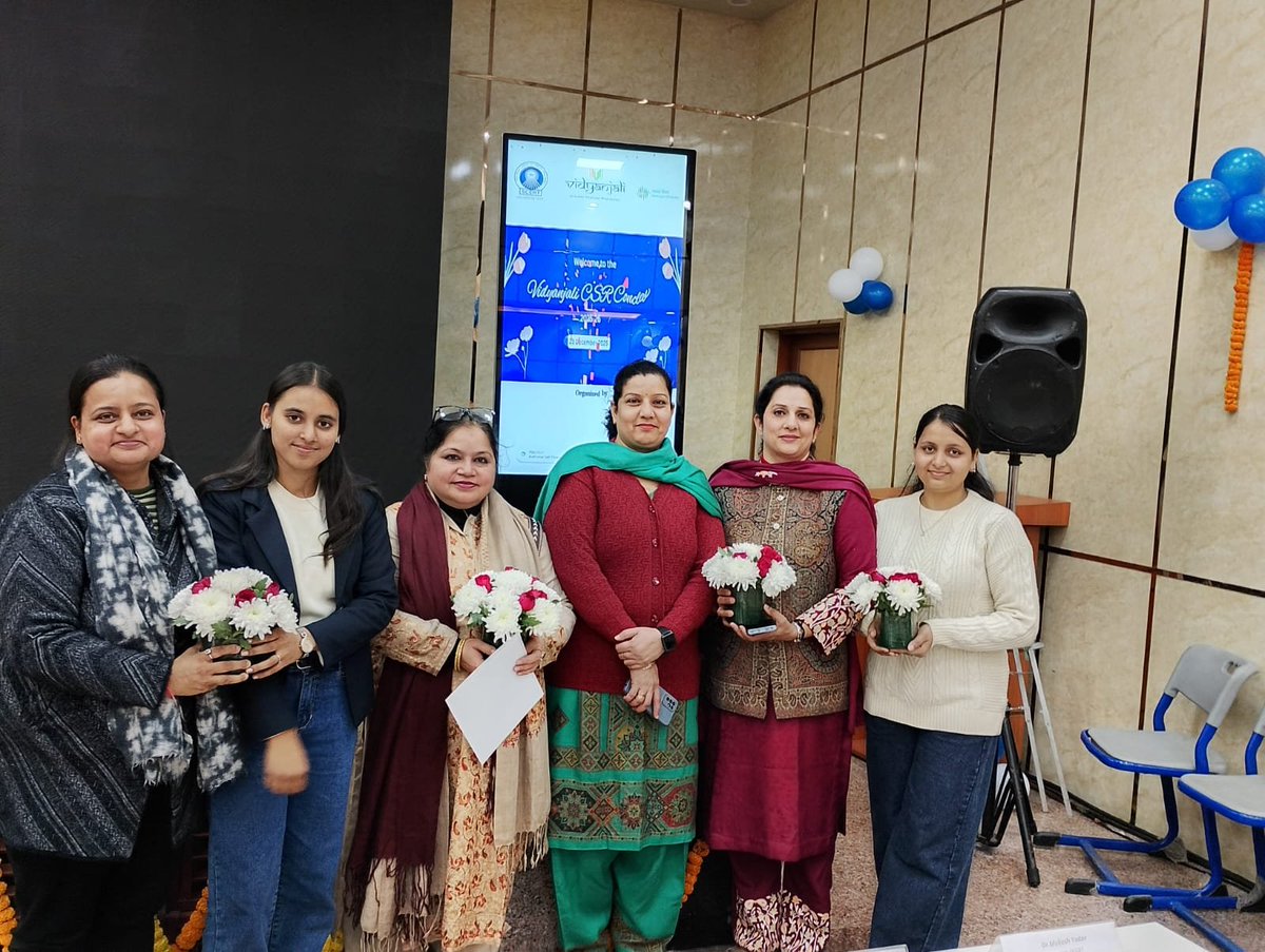 DIETDaryaganj's tweet photo. The DIET Team actively attended &amp; contributed in the organisation of the #VidyanjaliCSRConclave held today at SCERT, where esteemed CSR partners &amp; NGOs got felicitated for their impactful contributions to education. 🤝✨
#SCERT #EducationPartnerships #CollaborativeImpact https://t.co/NO8hsZaGV4