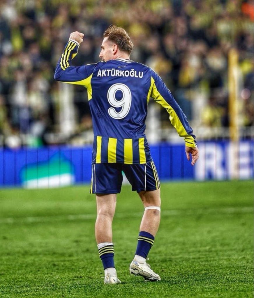 Çok istiyor, hepimizden çok istiyor.

Sadece biraz daha zamana ihtiyacı var.