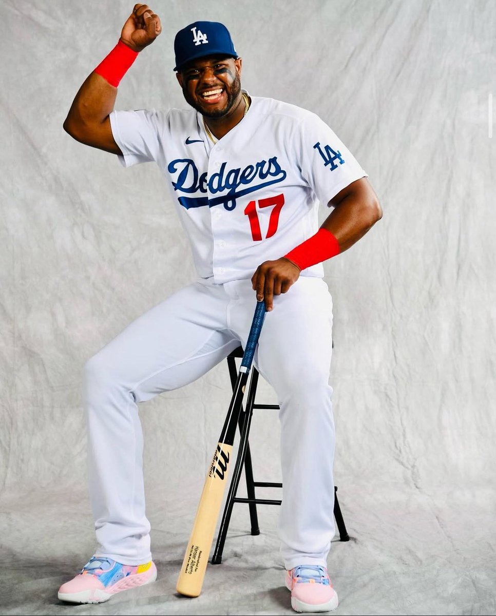 日本人でももはや思い出すのが難しい石井一久背番号17の勇姿