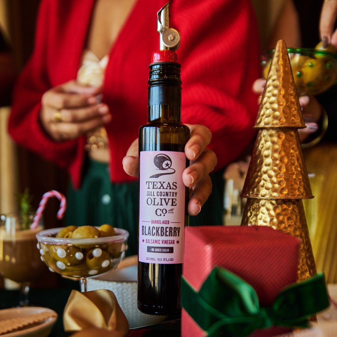 Forgot someone on your list? We’ve got you covered with last-minute e-gift cards and in-store pickup in Dripping Springs. 

#TexasHillCountryOliveCo #LastMinuteGifts #ShopTexas