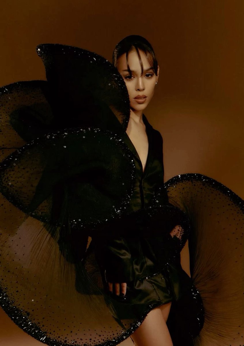 basebydanna's tweet image. DANNA fue la artista mexicana MÁS escuchada en YouTube Japón 2025. 🇯🇵

— Además, también fue la única en sobrepasar el MILLÓN de reproducciones en el país asiático.