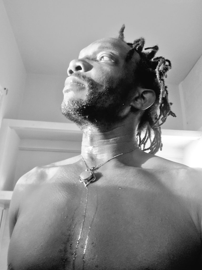 MalcolmLovejoy.com for a sex god
Booking massage, cuddles &amp; bliss