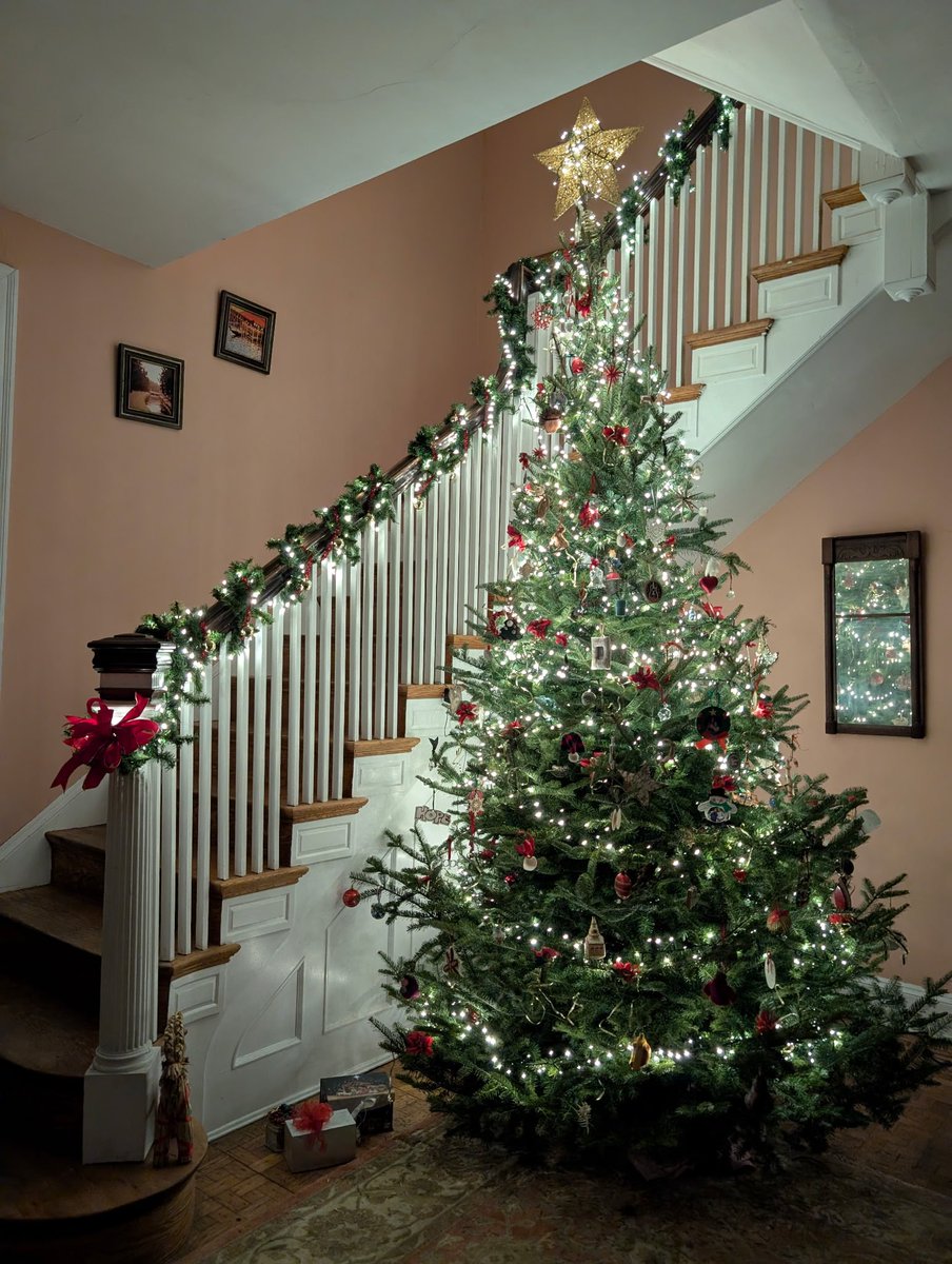 UncuffedM's tweet image. Verbum creatio ex nihilo. Jesus is widely considered the most influential and greatest man to have ever lived. His life and teachings have shaped history, culture, and the personal lives of billions. For us, He is Lord and Savior! Merry Christ Mass.