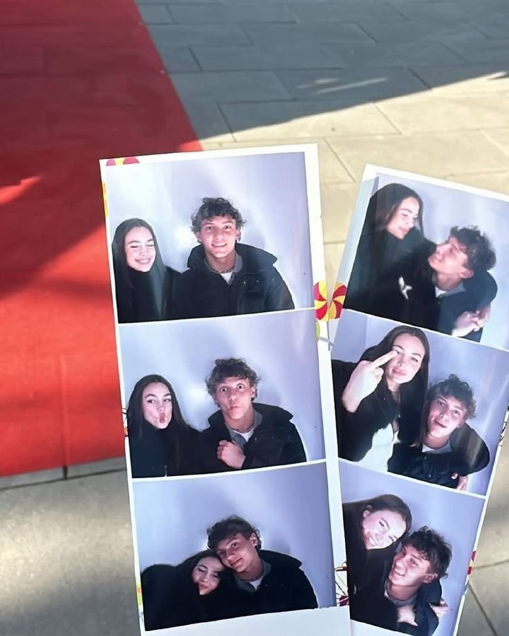 kimionpole's tweet image. photo booth with the girlfriend 🥺🩵
