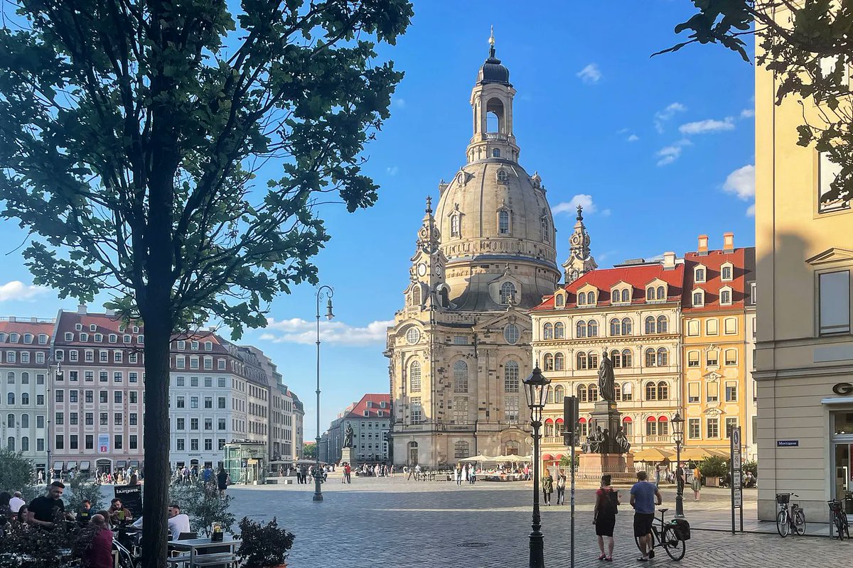 Despite what many people think, we are capable of creating architecture that is as good today, if not better, than any time in the past. 

To prove this, here are a few exceptional buildings that have been recently completed (~last 10-20 years, including this picture below!) ⬇️