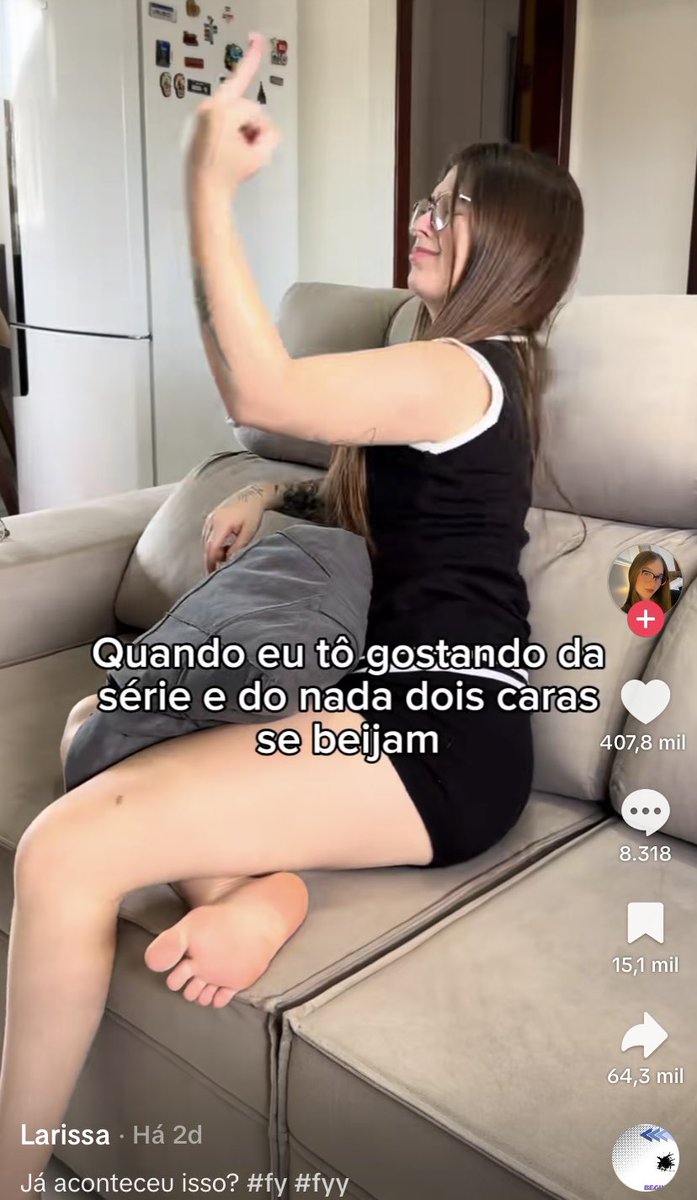 Perderem a vergonha na cara de serem abertamente homofóbicos. 

Caralho que nojo, Tiktok vê um lixo de vídeo desse geral denunciando e espalha mais ainda.

2025 e ainda esse tipo de vídeo viralizando e geral achando graça.