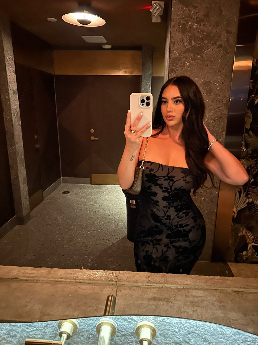 digitalstarbb's tweet image. 🏵️🏵️