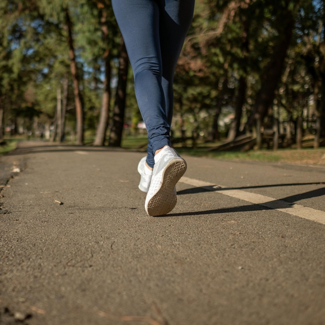 Hitting your daily step goal is a breeze when you have plenty of room to roam and explore near Mirada at La Jolla Colony! 👟 Grab your friends or go solo – either way, you'll enjoy the fresh air and beautiful scenery. 🌳