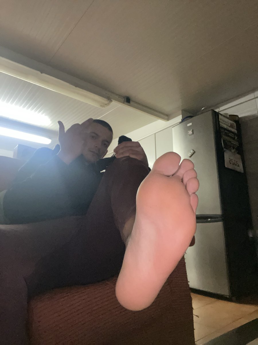 AlphaKariim's tweet image. Después de un buen partido de fútbol ⚽️ a mi me toca descansar pero tu cartera que caliente que sale…💸💸💸💸PAGA Y CALLA 🤫🤫🫵🏻