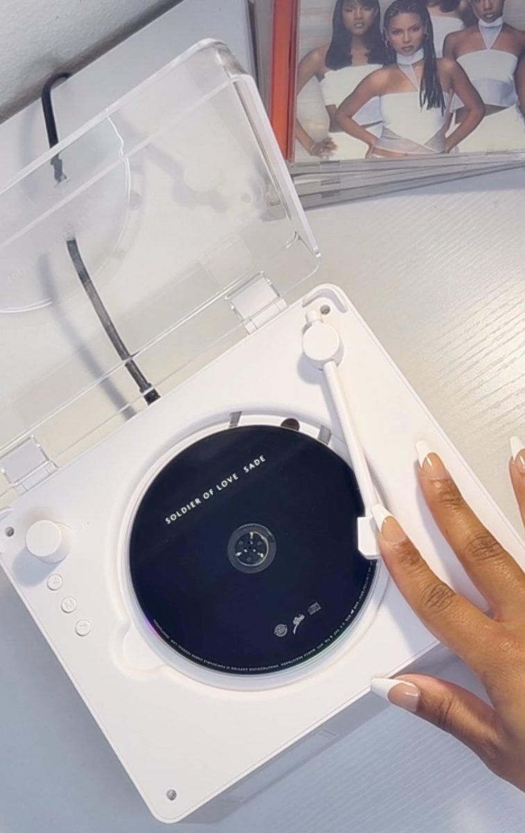 just a girl who loves music💿