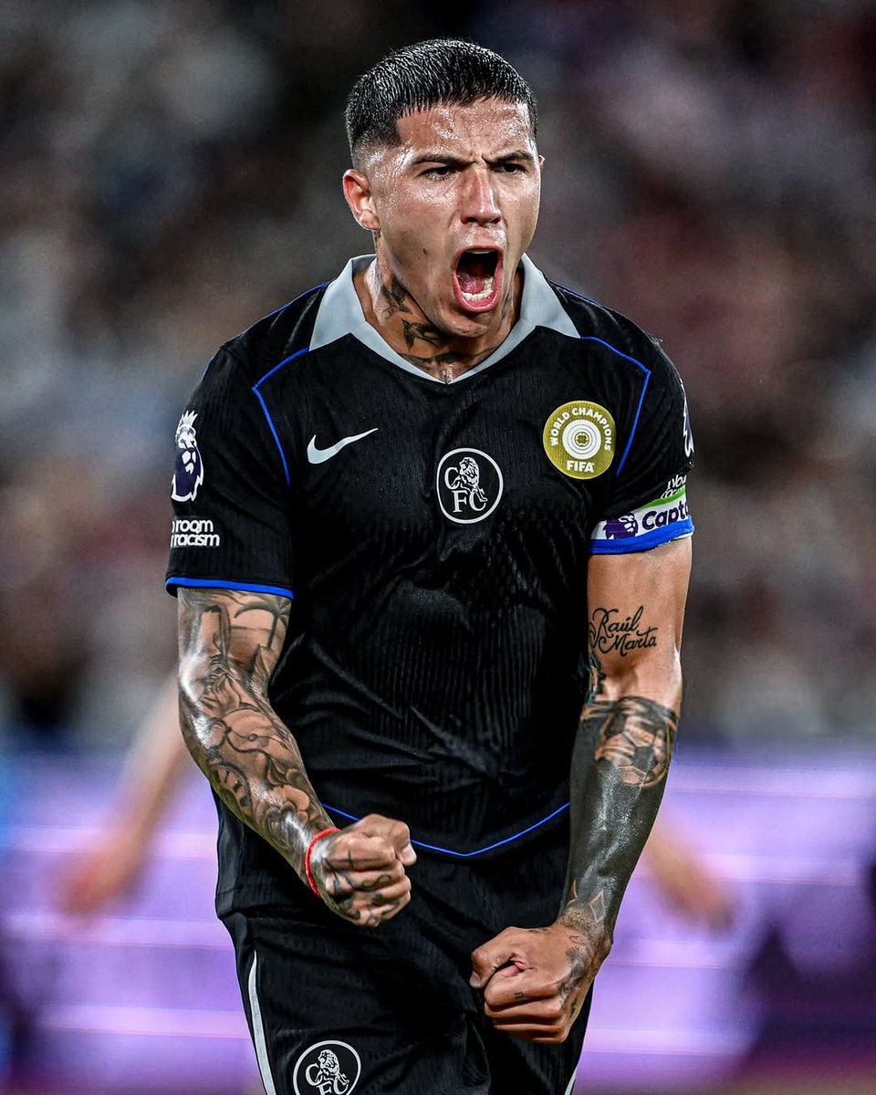 Perla_Londres's tweet image. 🚨💙 SORTEO CAMISETA DE ENZO FERNÁNDEZ

Para agradecerles el apoyo que me dieron todo este 2025 les traigo mi regalo para cerrar el año 🫶

Requisitos:

👥 Seguirme y darle 💙 a este tweet
🔄 Si le das RT sumás una chance extra
📆 El ganador sale el 01/01/2026

Suerte a todos🍀8️⃣