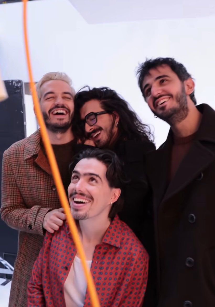 villaxjos's tweet image. mi 2025 fue bonito gracias a morat 💛