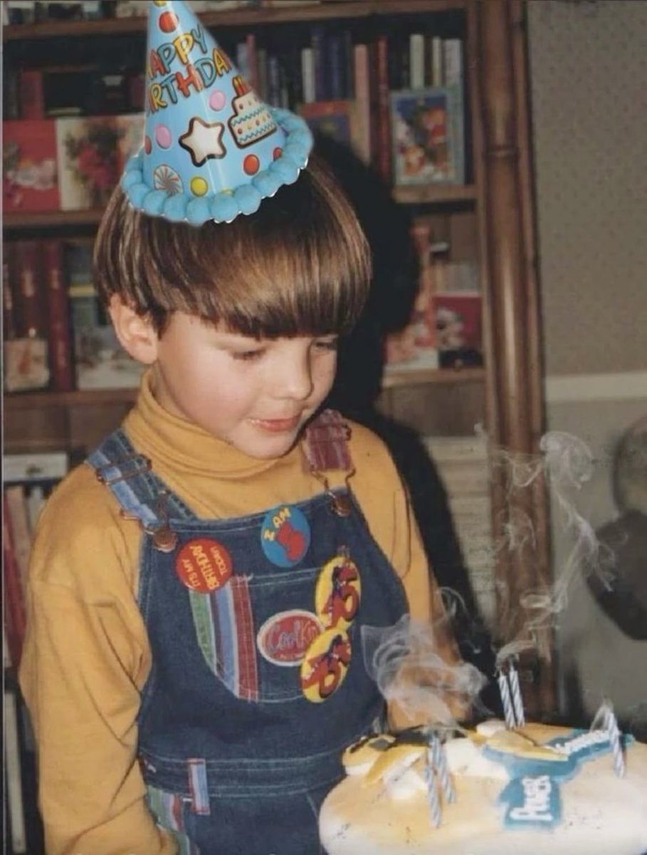 happy 34th birthday louis tomlinson ✮⋆˙