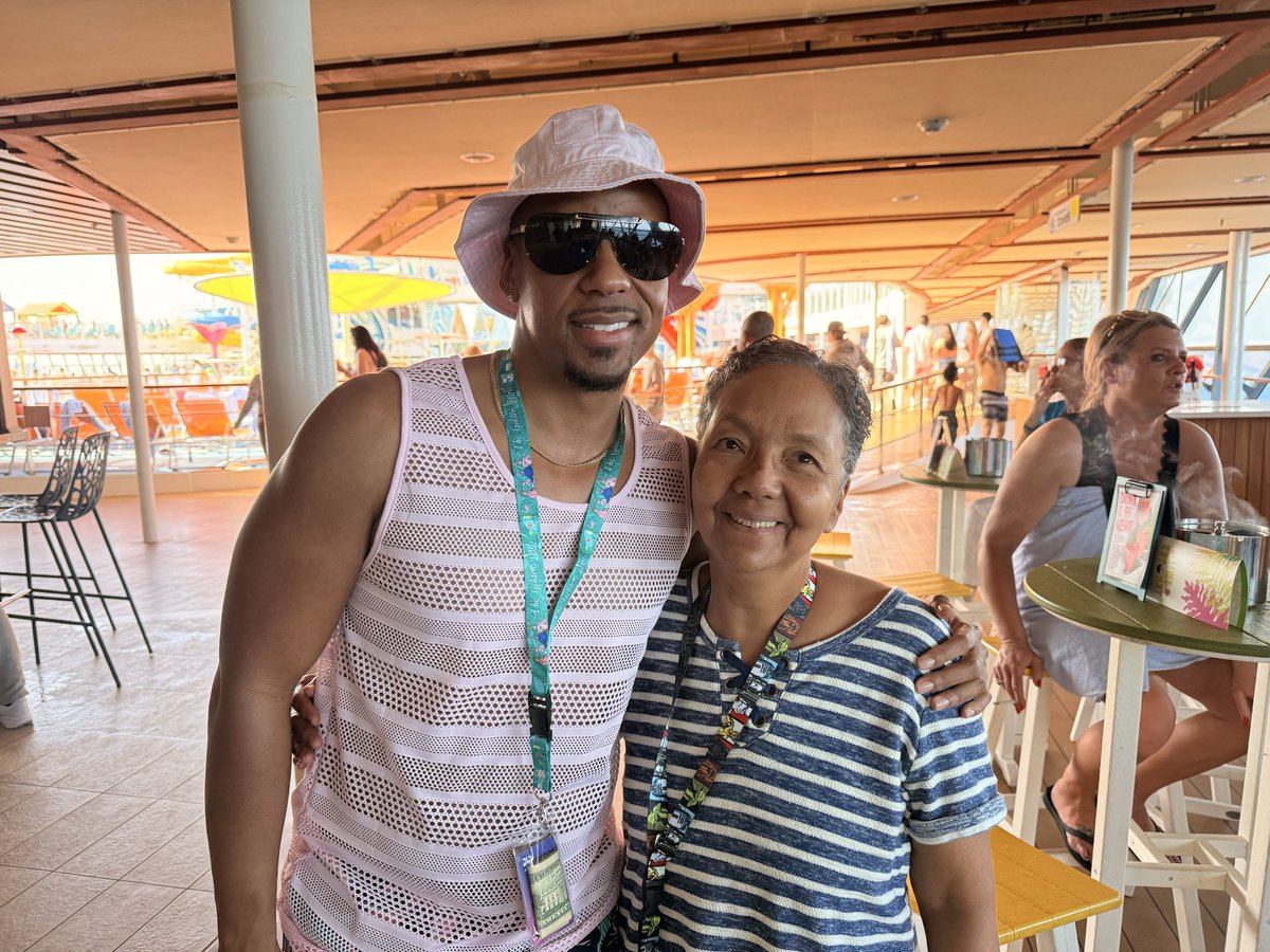 今年のクリスマスはファミリークルーズ。
初クルーズ船で超楽しい。
ママと二人で一枚。
メリークリスマス！