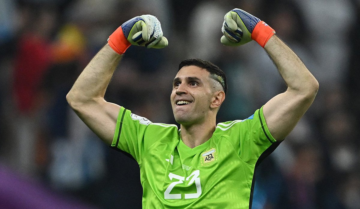 Carlos Mira tweet media