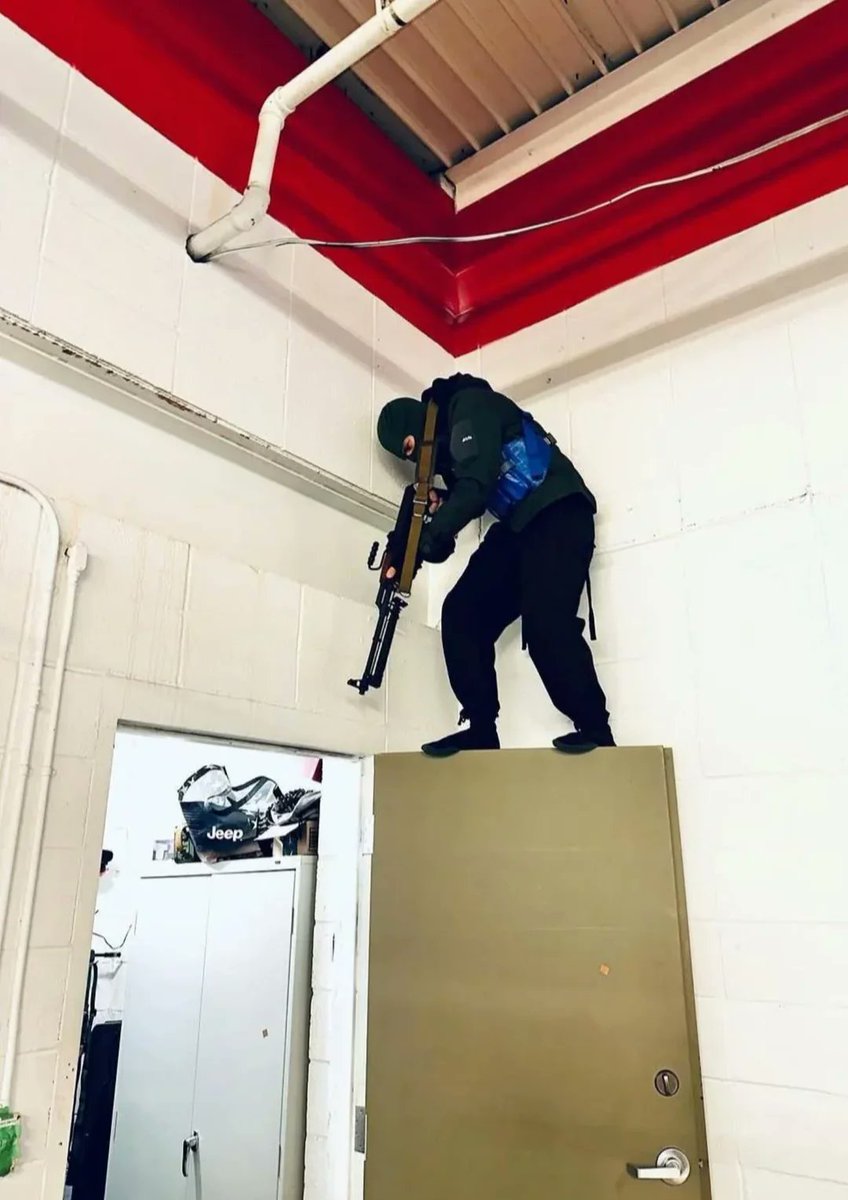 drsuffy's tweet image. I have the high ground