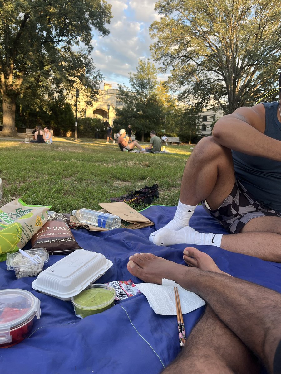 bigcheex's tweet image. Outta order