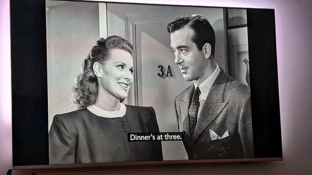 vilojona's tweet image. Watching "Miracle on 34th street" as a family tradition...
And my Spanish 🇪🇸 brain is "wait, what, at what time you say is the dinner? You mean lunch right?"...... Dinner is at three !!!! 😱😱😱😱
#Christmas2025 #classicmovies