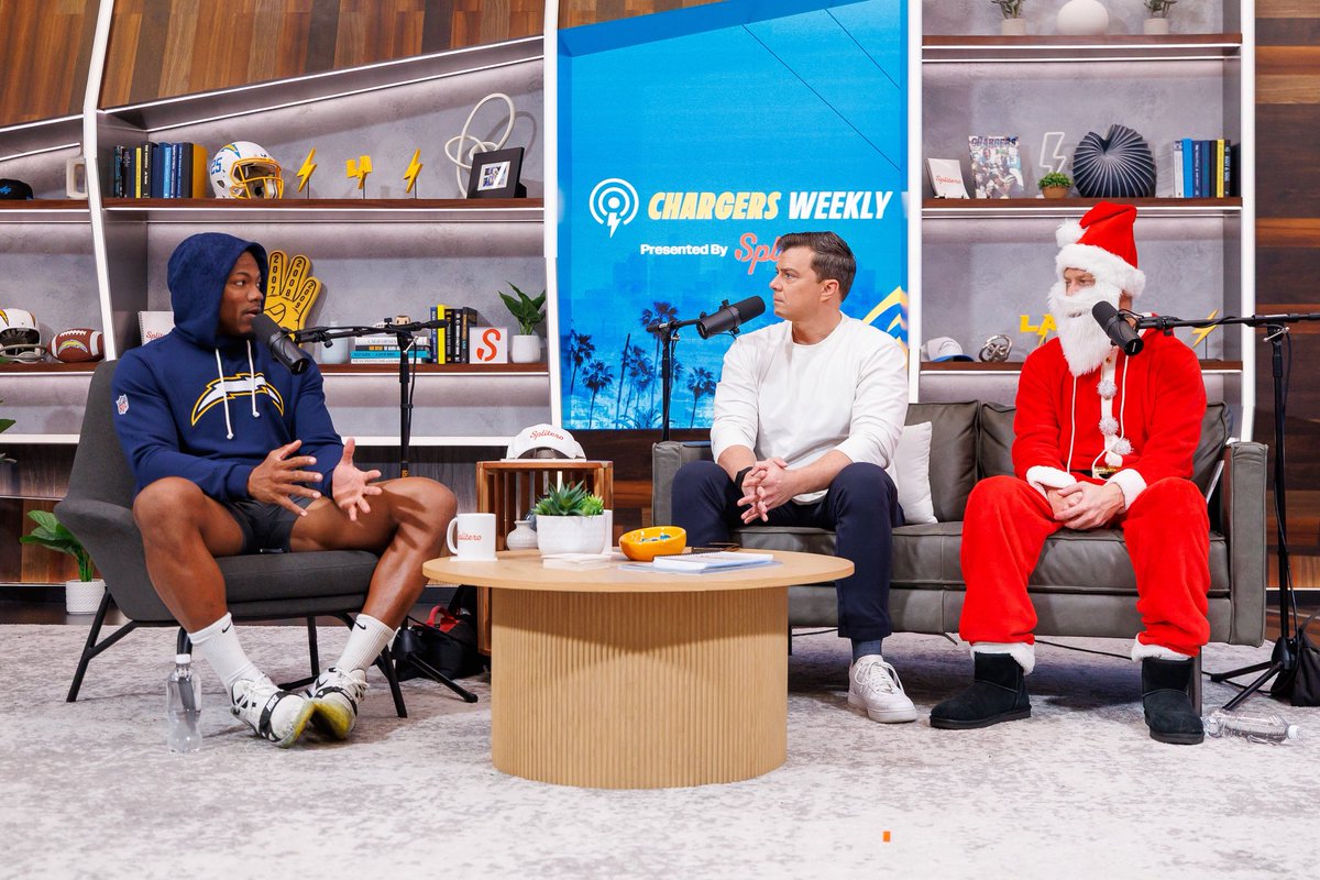 Chris Hayre tweet media