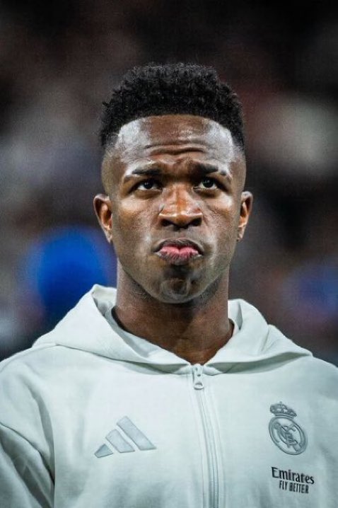 theMadridZone's tweet image. 🚨 JUST IN: Real Madrid are still working to RENEW Vini Jr.’s contract. 

It is one of the club’s goals for 2026. 

Real Madrid believes Vini Jr. has an extraordinary future. @AranchaMOBILE