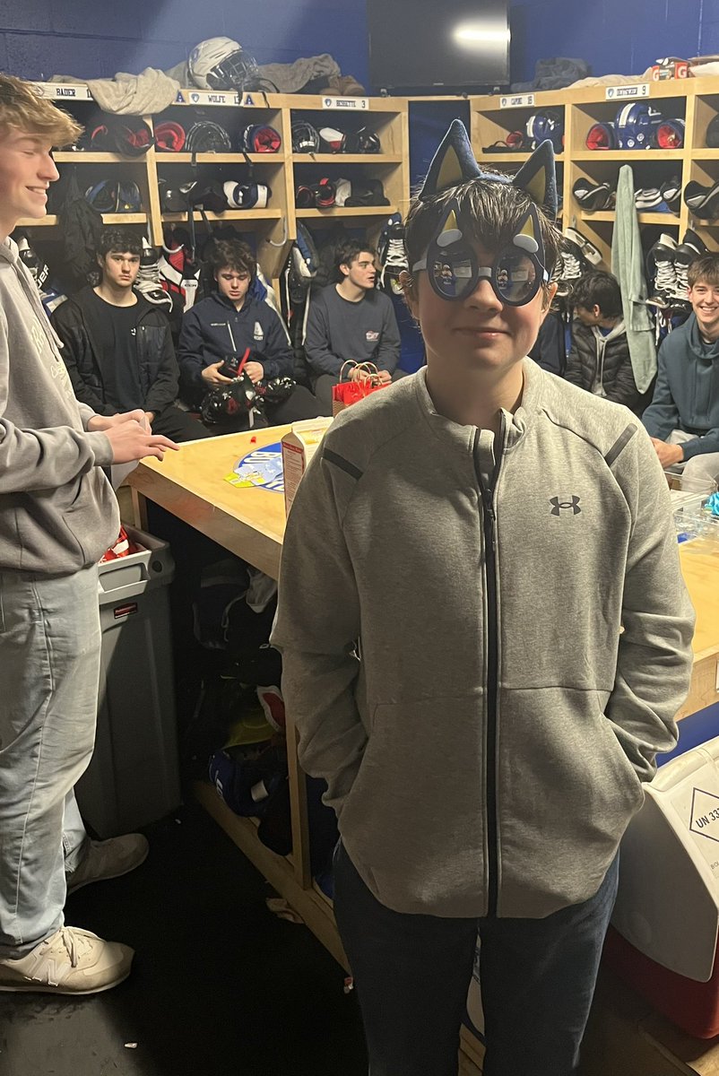 Our annual Christmas party gift exchange did not disappoint …good time had by all … … Merry Christmas 🎄
#TogetherWeSucceed  <a href="/AboroAthletics/">Mark Houle</a> <a href="/BoostersHockey/">AHS Hockey Boosters</a> <a href="/VarsityBooster/">Attleboro Varsity Booster Club</a>