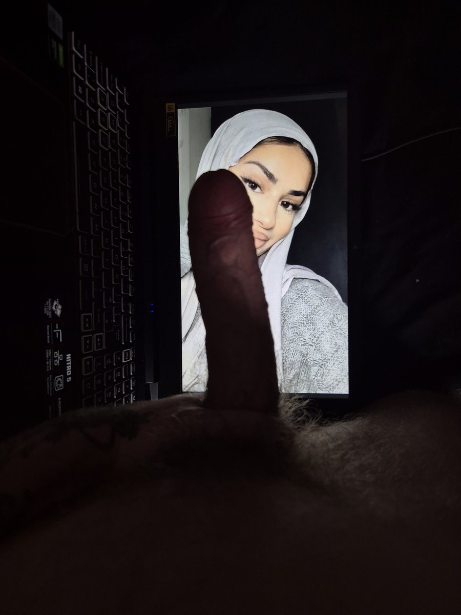 LOCKEDIN32's tweet photo. @Hijabiloveketi Laiba deserves BWC https://t.co/Y1KZ2PVju9