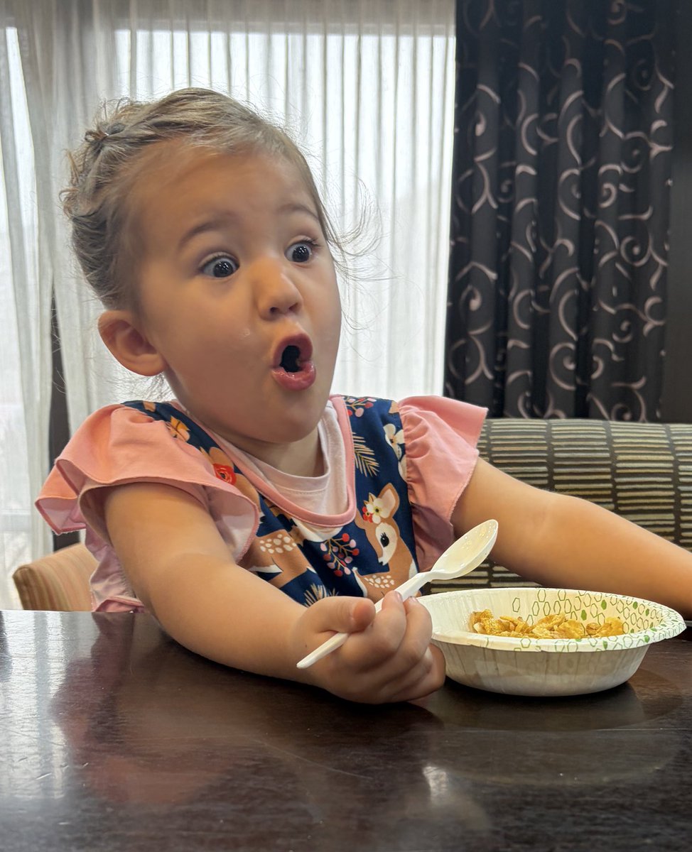 The facial expressions on this girl 🤣 <a href="/wrediam/">Kayleigh Reeves</a>