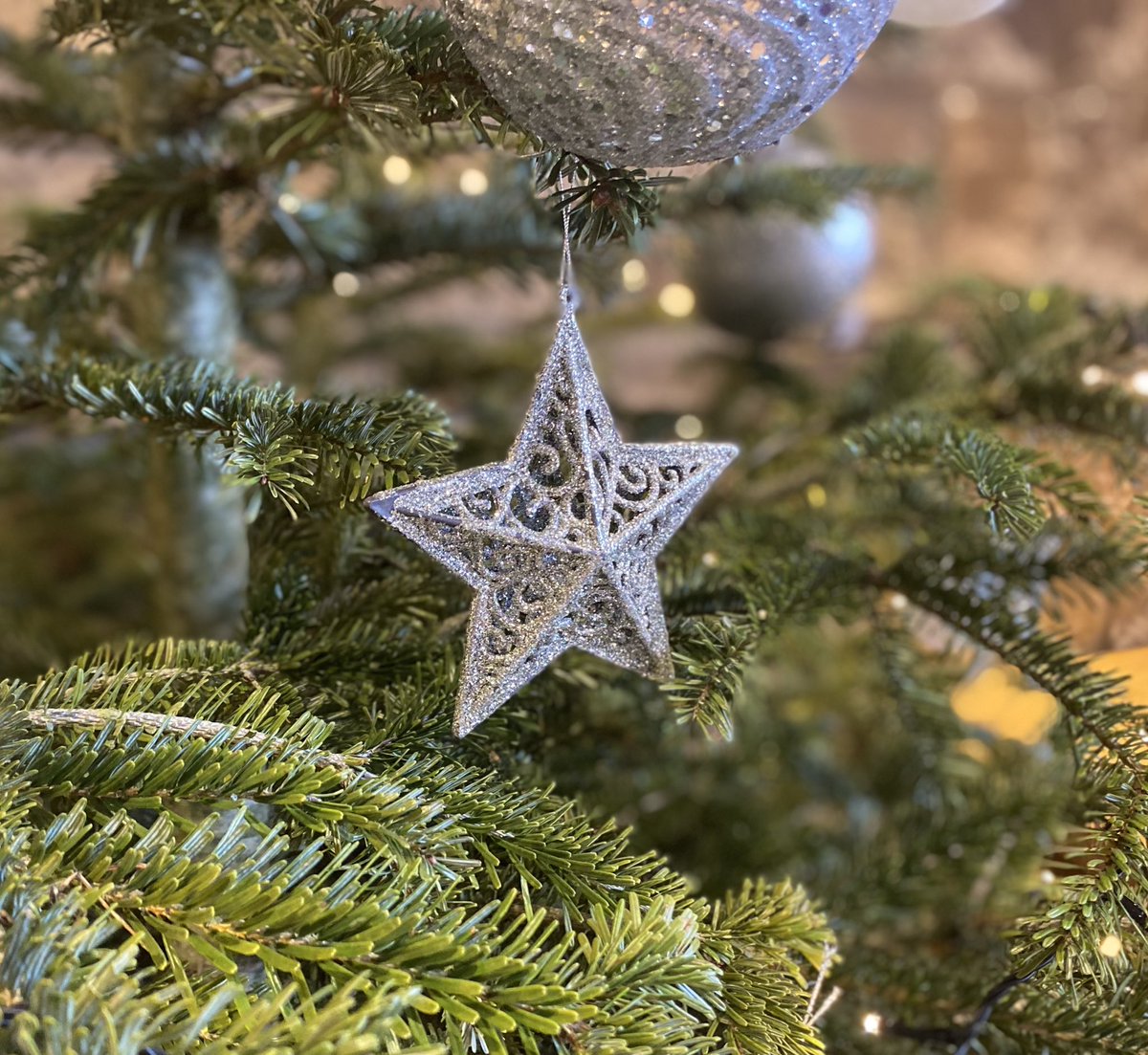 cofelancs's tweet photo. Parish across our diocese - like @BrindleStJames - are having joyous services in the coming days to help you celebrate Christmas and the birth of Jesus. Whether you live in Lancashire or are visiting relatives you’ll find your nearest parish by visiting https://t.co/Gi0mIkGEUR https://t.co/Zknah4X4R8