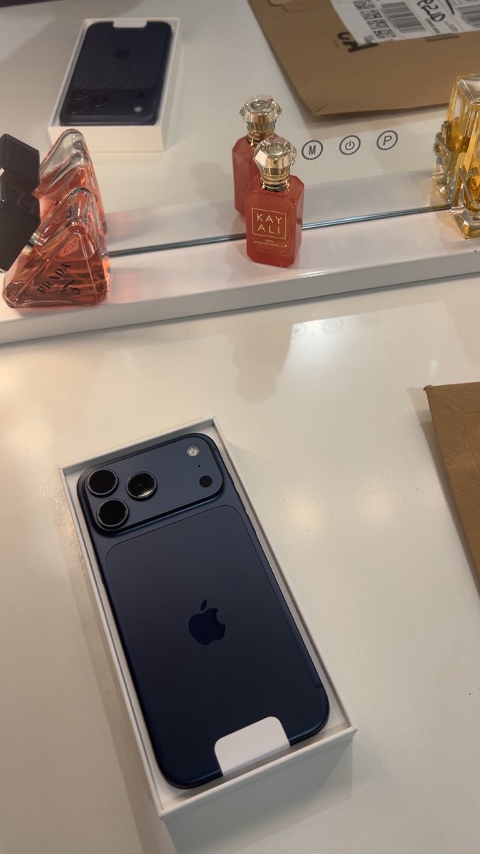 nouuu35's tweet image. nouveau téléphone nouvelle vie