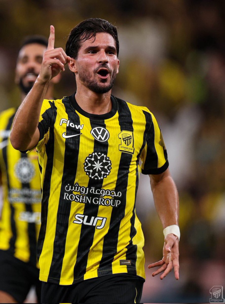 aitihadi's tweet image. المباراه ناقصها حسام حسام حسام