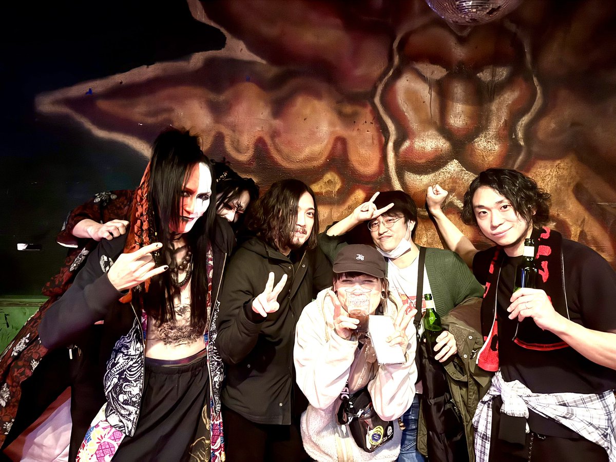 三軒茶屋HEAVEN'S DOORにて個人主義激場パイセンと打首獄門同好会