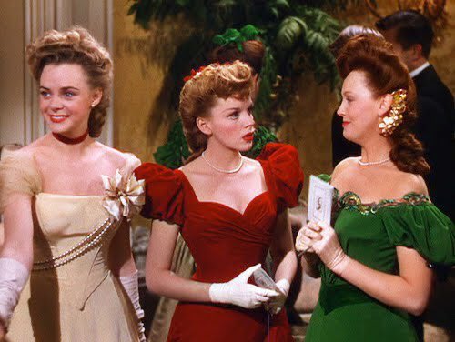 oldhllywoods's tweet image. judy garland’s red christmas dress in “meet me in st. louis” (1944) ❤️