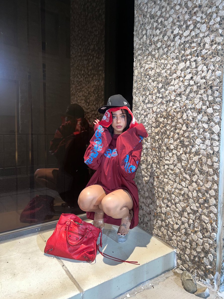 GLOCK (@glockk1tty) on Twitter photo 