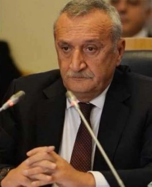 Sen bizim onurumuz Sen bizim gururumuz Sen bizim Dadaşımız Sen bizim ağabeyimiz sen bizim her şeyimizsin Sayın Valim.