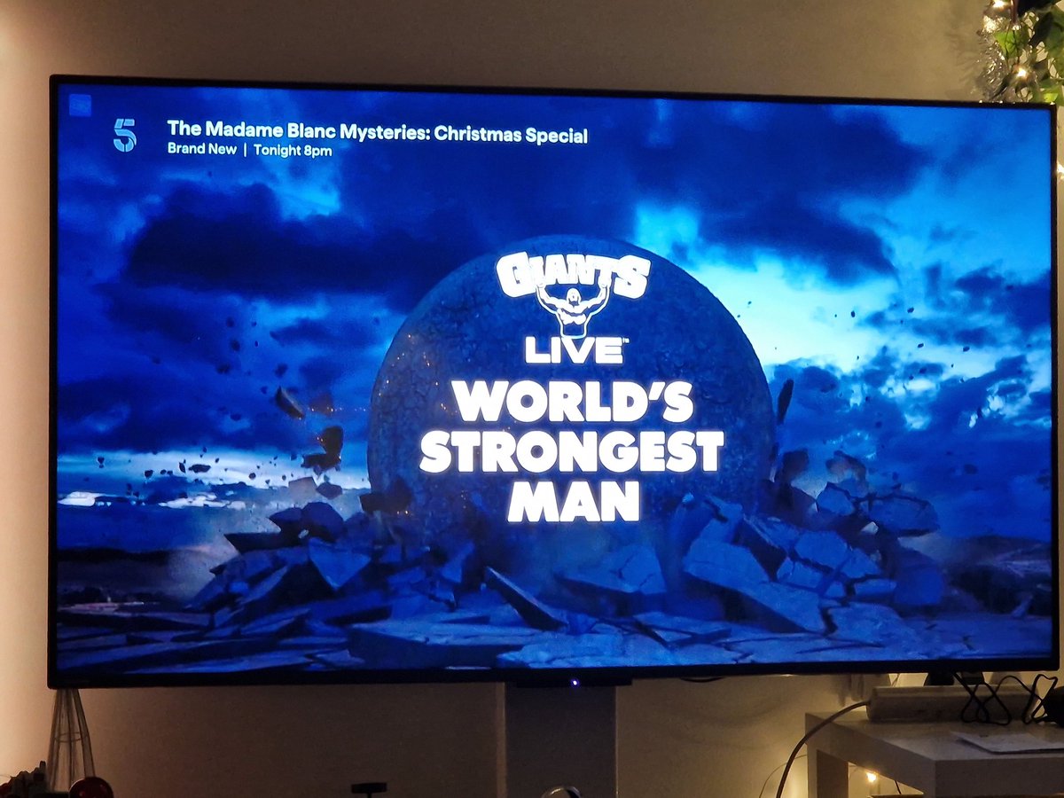 coylson's tweet image. It's CHRISTMAS 💪🎄🎅 #worldsstrongestman