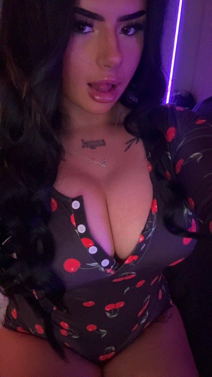 Olivia tweet media