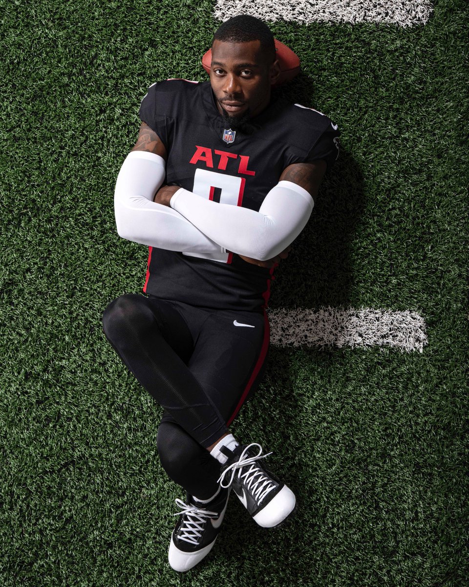 No. 2 in receiving yards (854) and receptions for a first down (44)
Tied for No. 2 in receptions (80)
No. 2 in plays of 10+ yards
Tied for No. 1 in plays of 20+ yards
The fourth TE all-time with 10+catches, 150+ receiving yards & 3+ receiving touchdowns in a game
(among TEs through week 16)