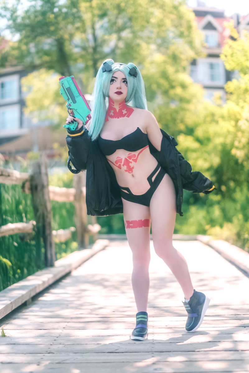 ShutterFae tweet media