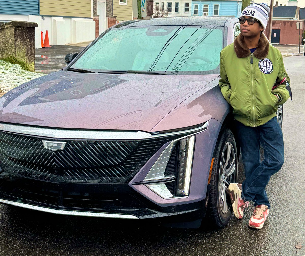 PrimitiveAK 🇯🇲 tweet media