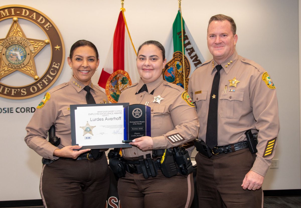 Distinguished Deputy of the Month – October 2025 🏅

Congratulations to Deputy Lurdes Averhoff of the Hammocks District, recipient of the Employee Excellence Award and Distinguished Deputy of the Month for October 2025.

Through outstanding investigative work, teamwork, and