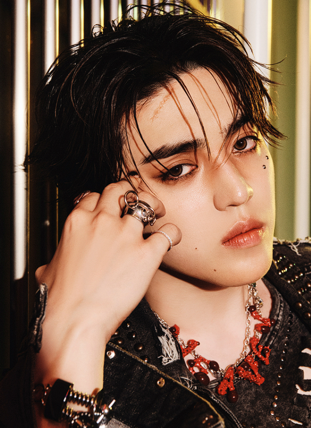 kchartsmaster's tweet photo. Billboard ranks S.Coups from SEVENTEEN as the Top K-pop artist of 2025. https://t.co/gU8abA9THX