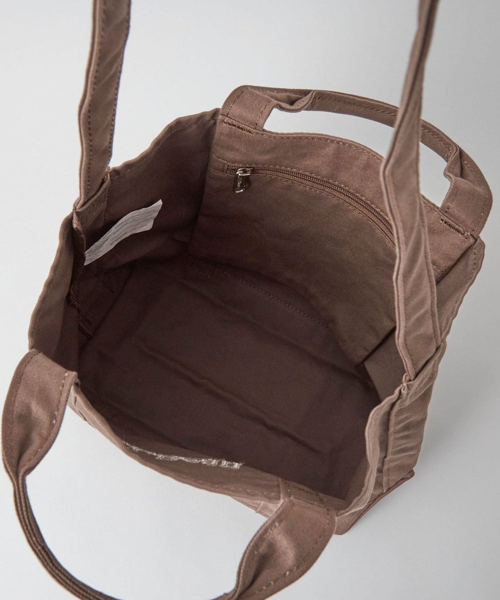 同系色のロゴが、主張しすぎずちょうどいいアクセントに✨ 商品詳細は