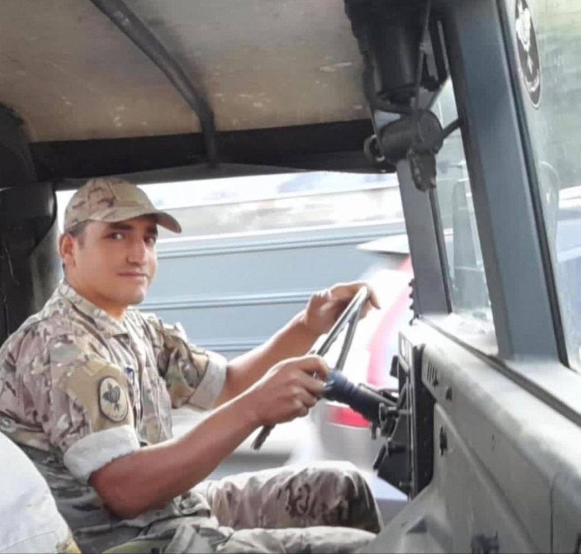 Seamus_Malek's tweet image. The IDF has now escalated to directly assassinating soldiers in the Lebanese Army. An Israeli drone strike yesterday killed 3 people it claimed were Hezbollah fighters, accusing First Sergeant Ali Abdullah of being a Hezbollah double agent. The Lebanese Army has denied this.