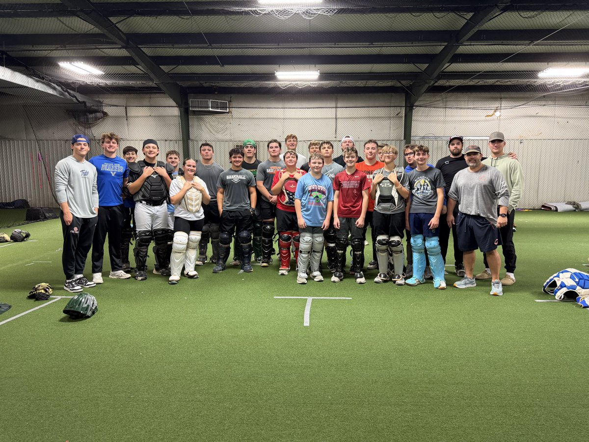 toddrhoades3's tweet image. Another sold out catching camp! This group was 13+ ages and they got after it for 2 days.  We had Unbelievable coaches that pushed them and got them better.  #oneofmydudes