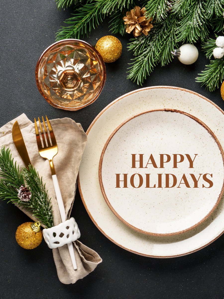CcccChartwells's tweet photo. Warm wishes and delicious dishes! Happy Holidays from the Chartwells Dining family. https://t.co/R473rzwgbi