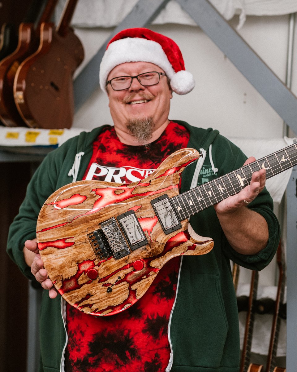 prsguitars's tweet image. Looks like there's one more gift for us to unwrap 🎁 Have a holly jolly #PrivateStockFriday!