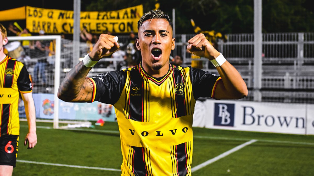 Tal como se informó por el canal de <a href="/osbar1927/">OSBAR</a>, el "10" con el que estaba negociando Sport Boys era colombiano. Se trata de Juan Torres, quien ha tenido buenas actuaciones con el Charleston. Faltan los documentos firmados, pero todo está muy avanzado.

Adelanto de <a href="/urieliugt/">Uriel Iugt</a>