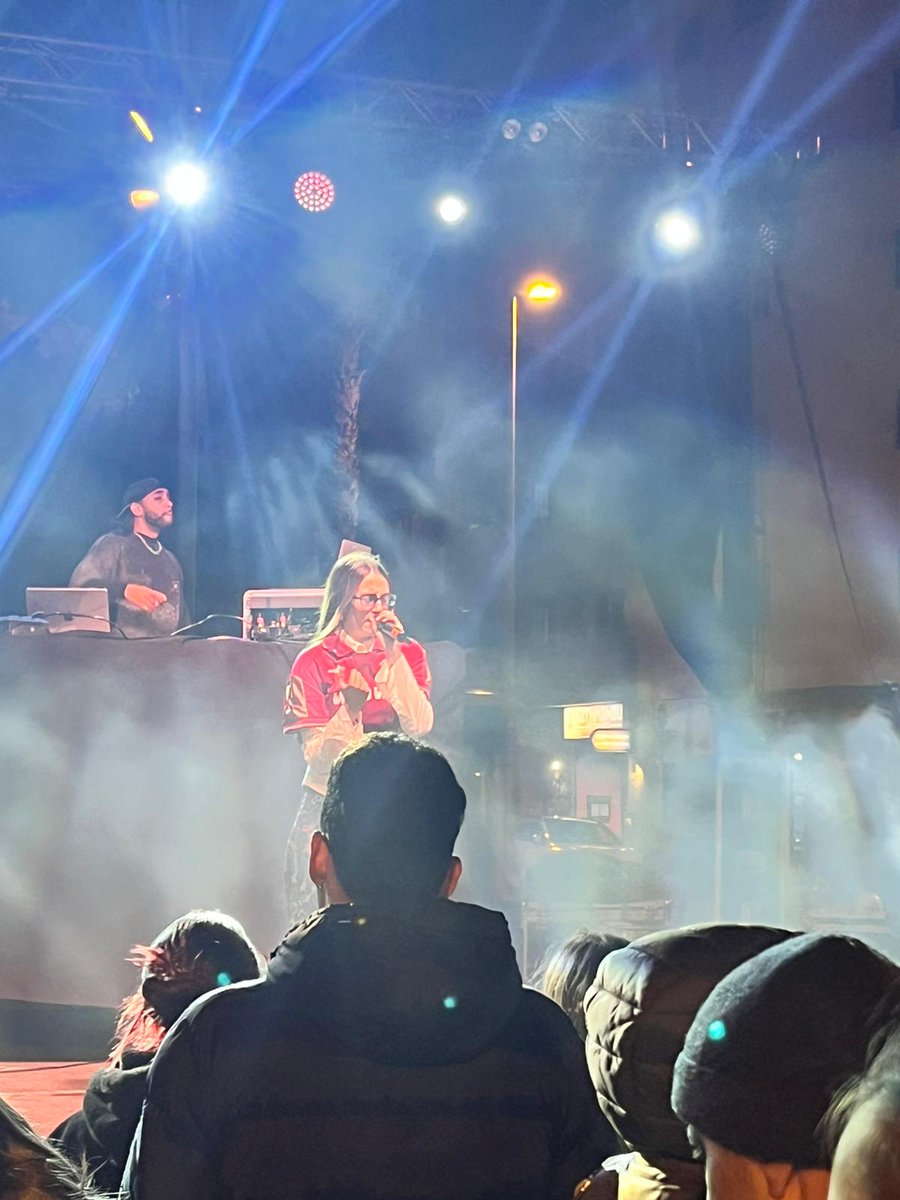 🎸 Què bé sona!

🎤 Abril i Naina fan vibrar a la joventut d'Alboraia en el Fest-I-Jove

💪 Dos artistes i grups de la nostra terra valenciana

✌️ El Festival de Música Jove en Valencià fruit del crossover de les regidories de Joventut i Cultura