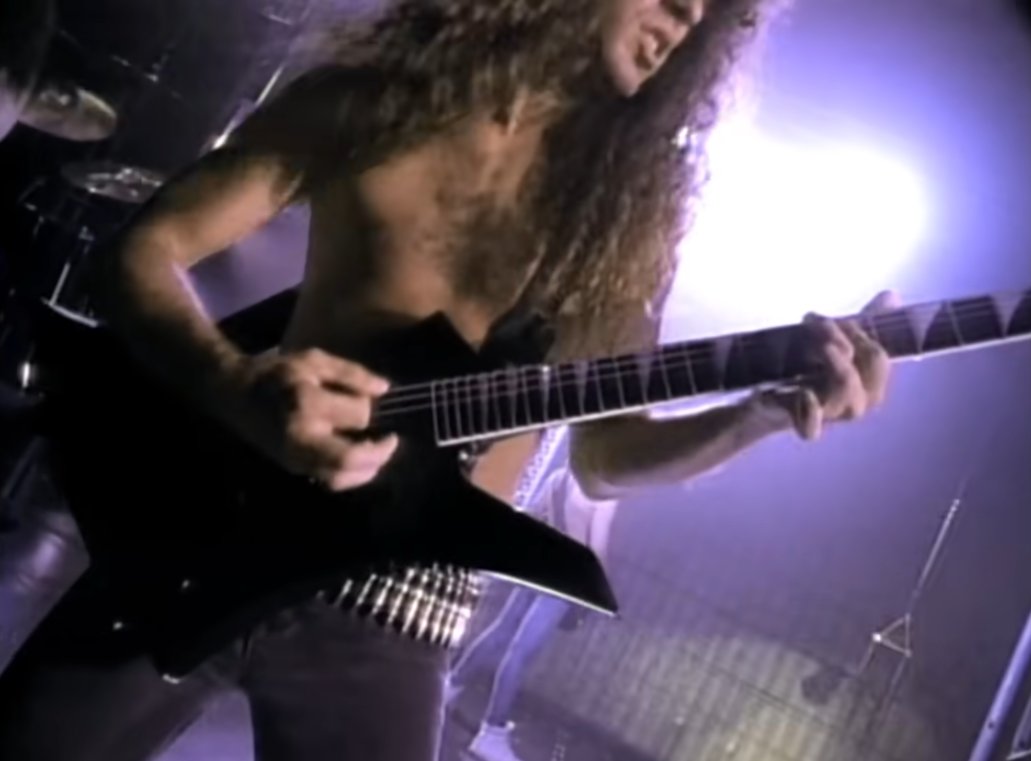 kinpatsukenshi's tweet image. Dave Mustaine invented the military aesthetics edit.