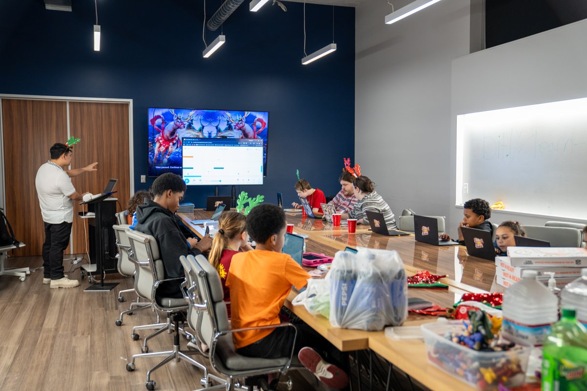 LearnSTEAM.org tweet media